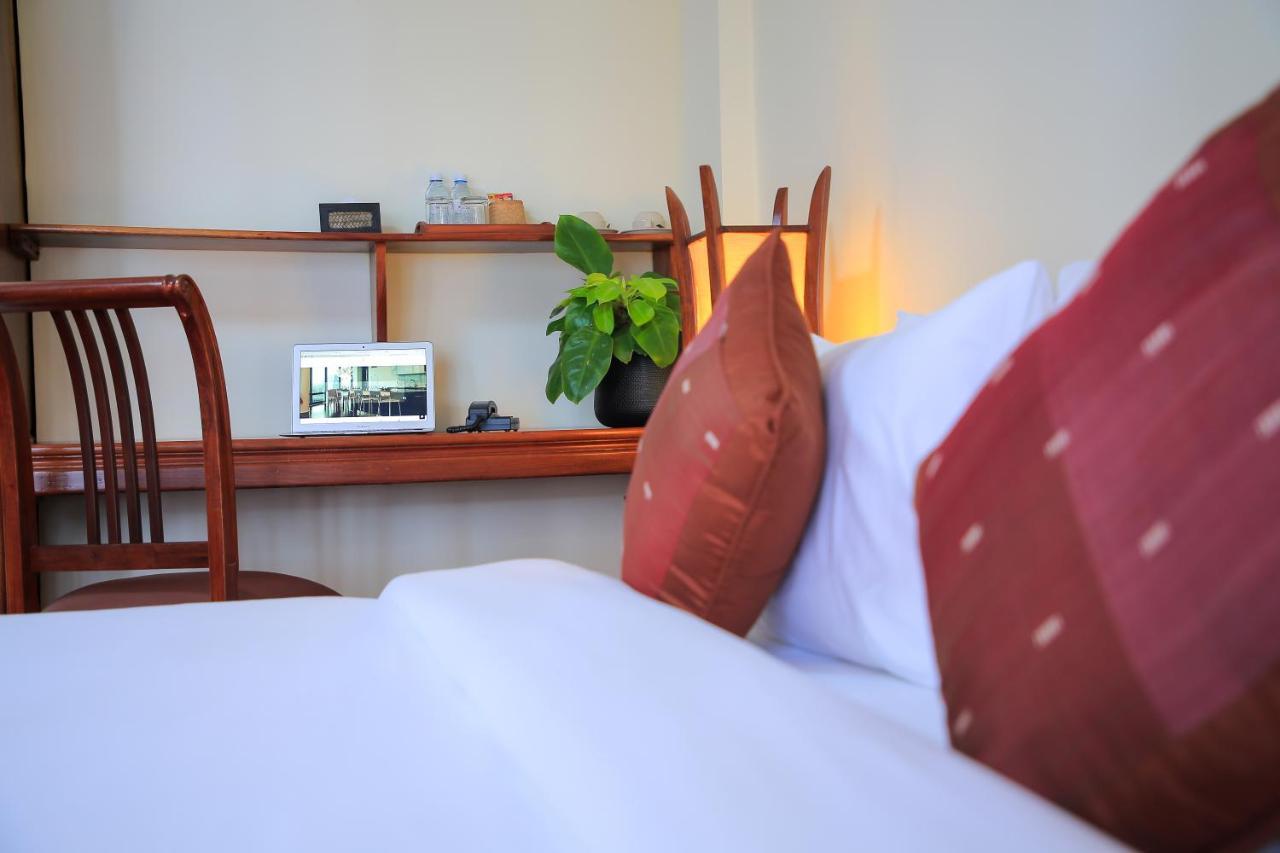 Phongsavath Boutique Hotel Vientiane Exterior photo