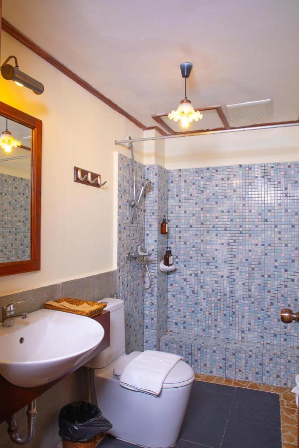 Phongsavath Boutique Hotel Vientiane Exterior photo