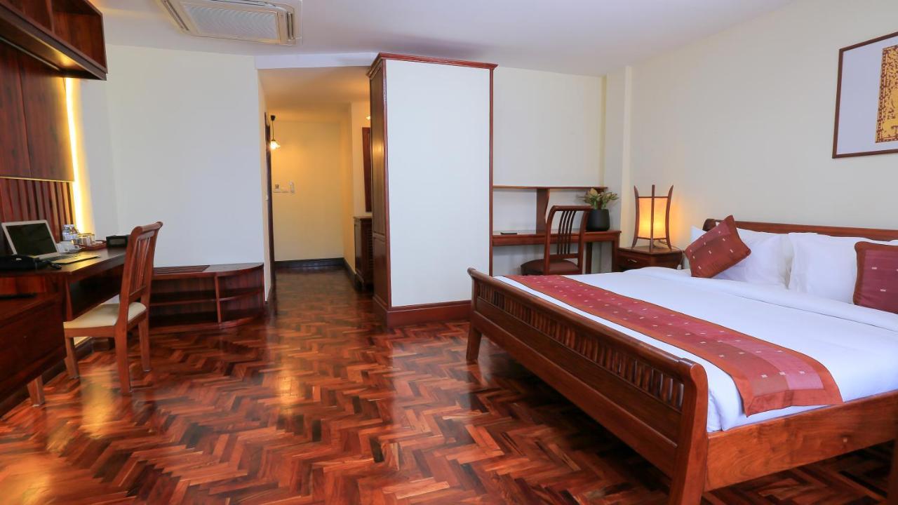 Phongsavath Boutique Hotel Vientiane Exterior photo